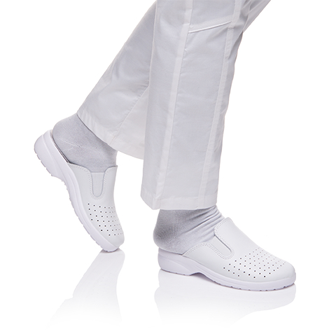 Medical Clogs ELASTIC are medical work slippers made of genuine leather with an elastic adjuster