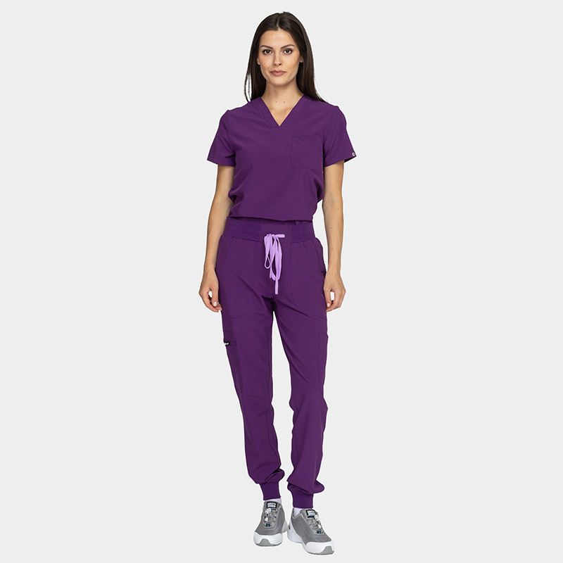NAOMI is a stylish and practical women’s medical set – tunic and jogger-style pants, made from high-quality fabric that provides comfort and freedom of movement.
